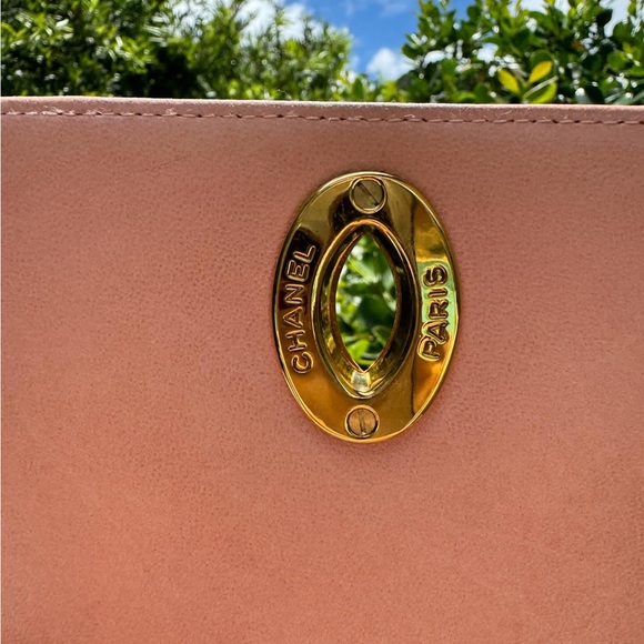 Extremely Rare Vintage Chanel Shoulder Bag with 24k gold plated hardware - Picture 3 of 14